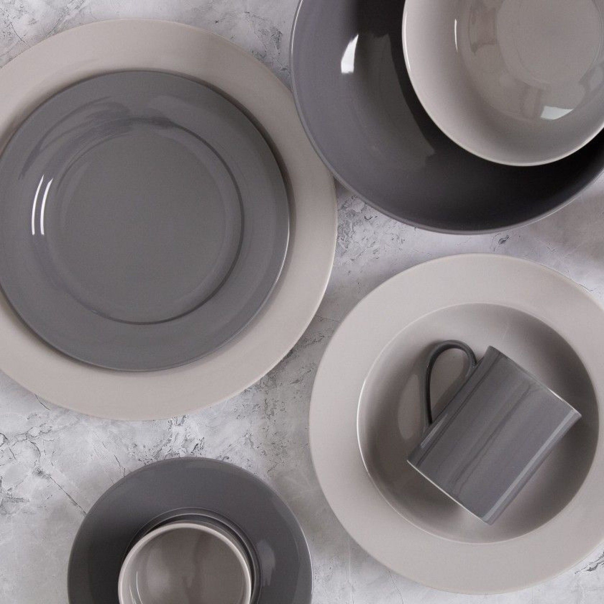 Chávena Com Pires Cinza 220ML