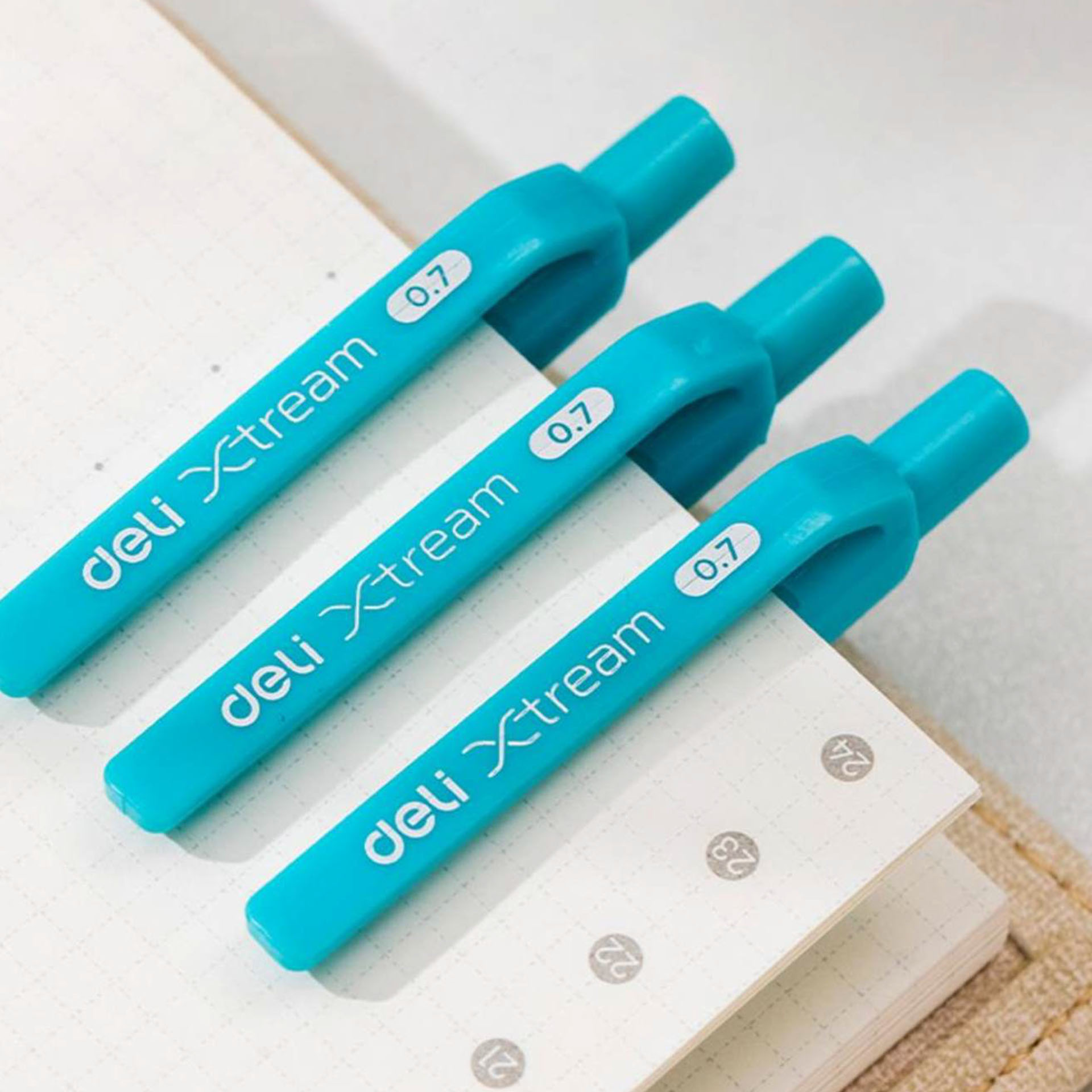 Esferográfica Deli Xtream Grip Azul 0.7mm