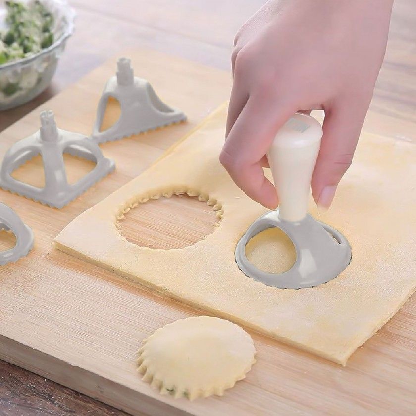 Corta Massa Ravioli 4 Formas 31X11X6.5cm Corta Massa Ravioli 4 Formas 31X11X6.5cm