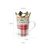 Caneca Natal com Tampa Coroa Sortido 400ml 12X8.5X15cm Caneca Natal com Tampa Coroa Sortido 400ml 12X8.5X15cm