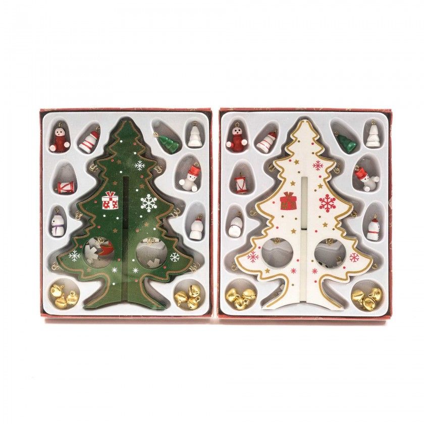 Árvore Natal Madeira com Pendentes 11X11X15cm Árvore Natal Madeira com Pendentes 11X11X15cm