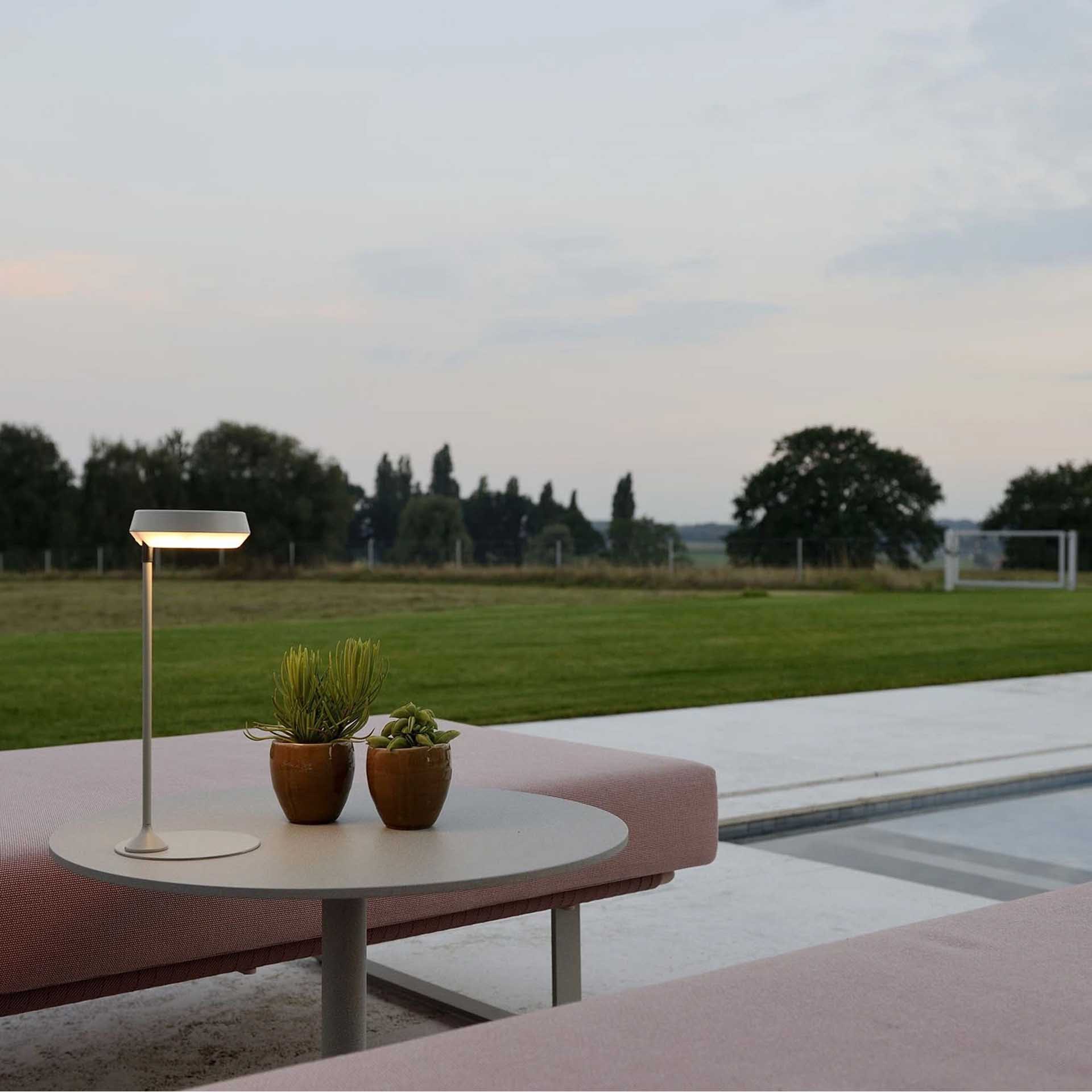 Candeeiro Mesa Mirai Branco 10X3X28.6cm