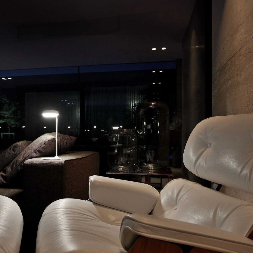 Candeeiro Mesa Mirai Branco 10X3X28.6cm