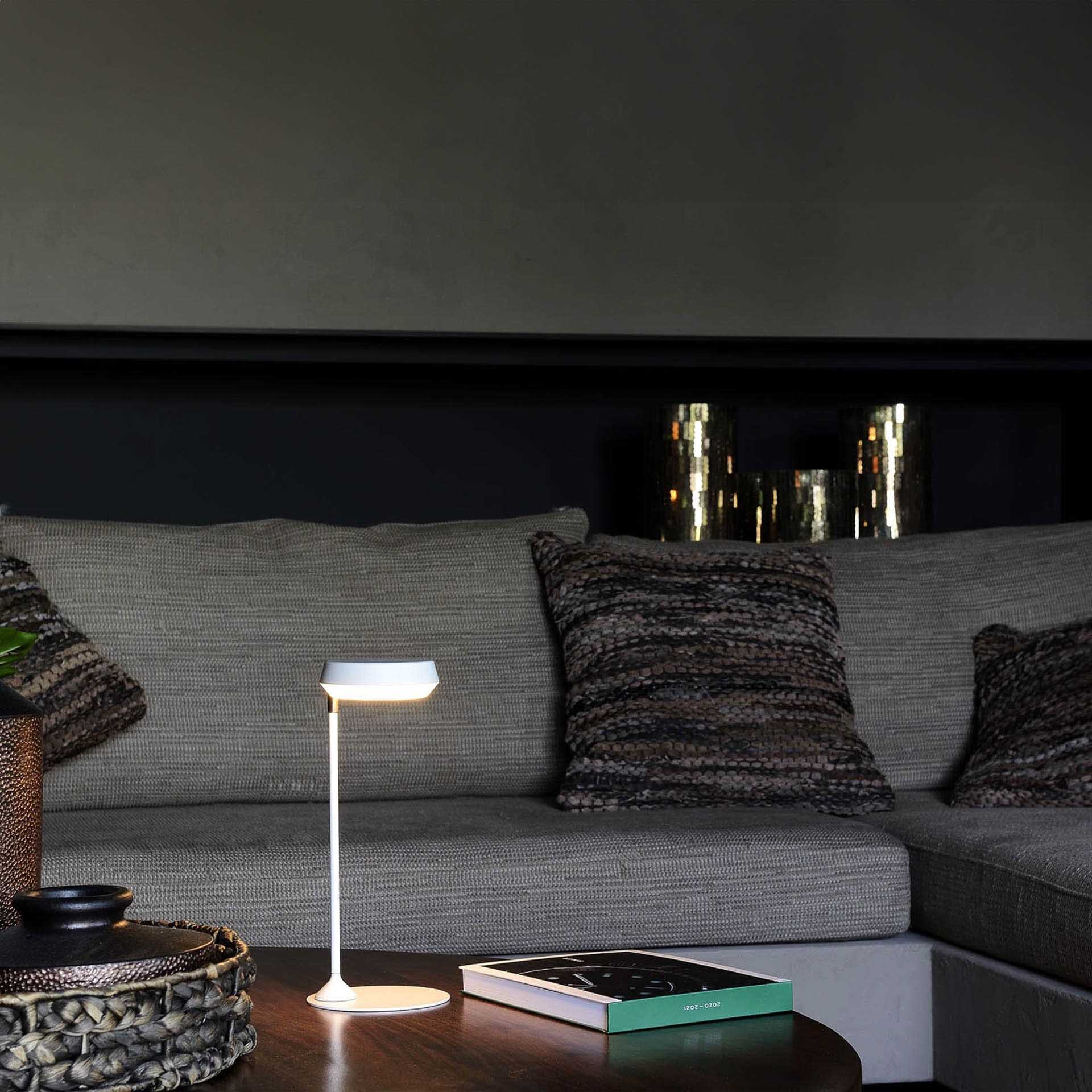 Candeeiro Mesa Mirai Branco 10X3X28.6cm