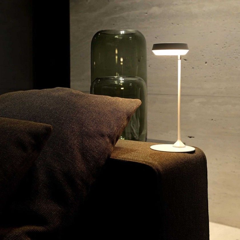 Candeeiro Mesa Mirai Branco 10X3X28.6cm