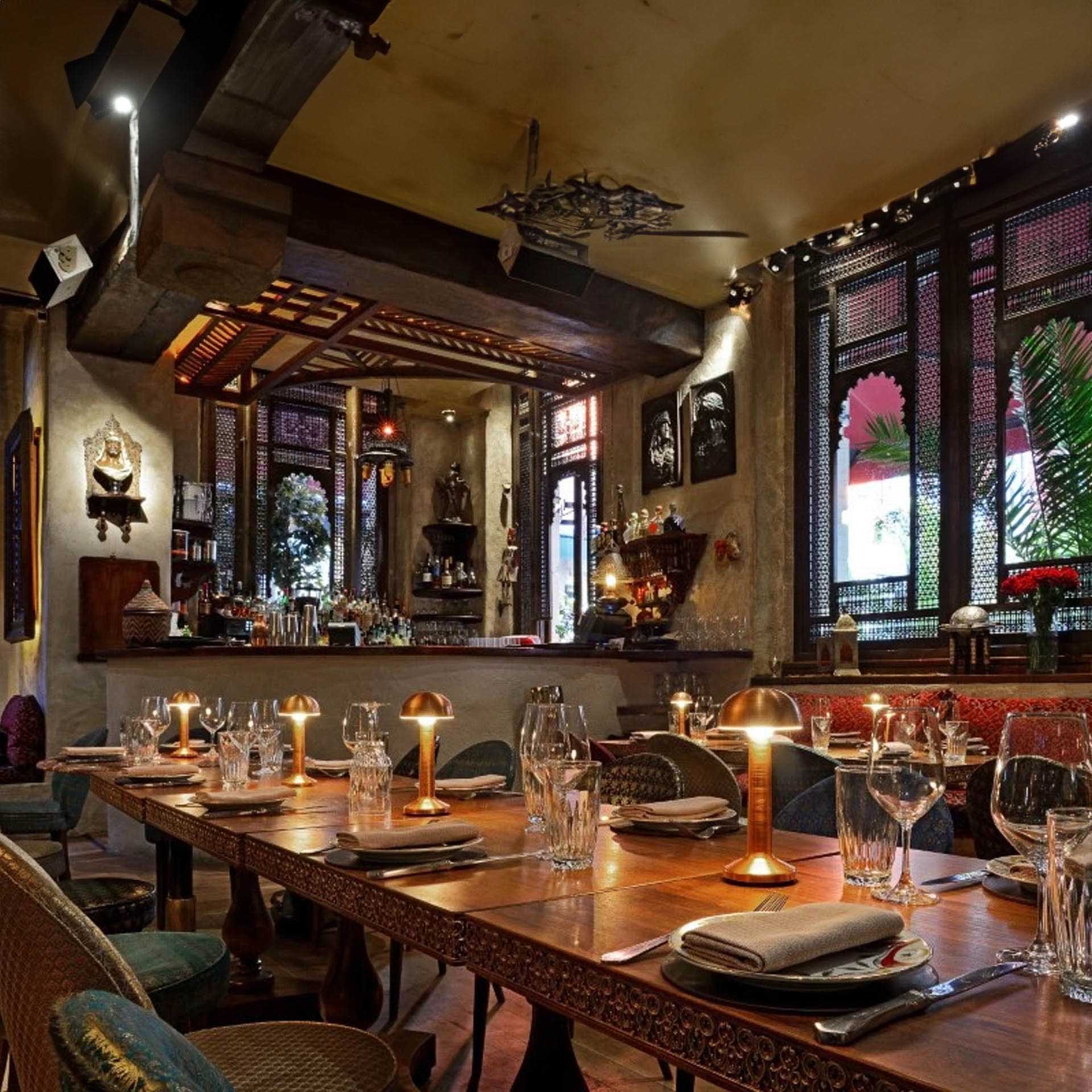 Candeeiro Mesa Moments Bowl Dourado 10X8.7X22.6cm