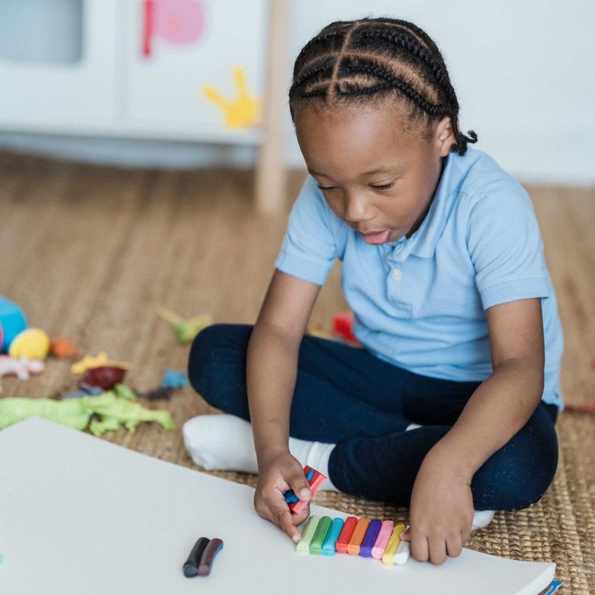 Plasticina com Acessórios 14 Barras 8X8cm Plasticina com Acessórios 14 Barras 8X8cm