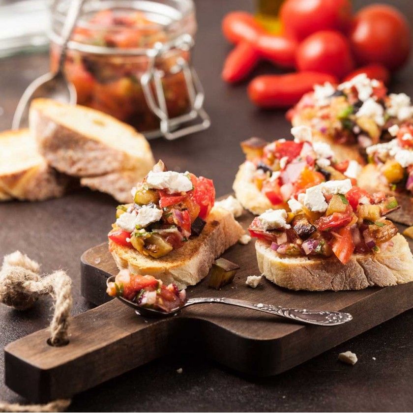 Bandeja Madeira Com Pés 68X12X3CM Bandeja Madeira Com Pés 68X12X3CM