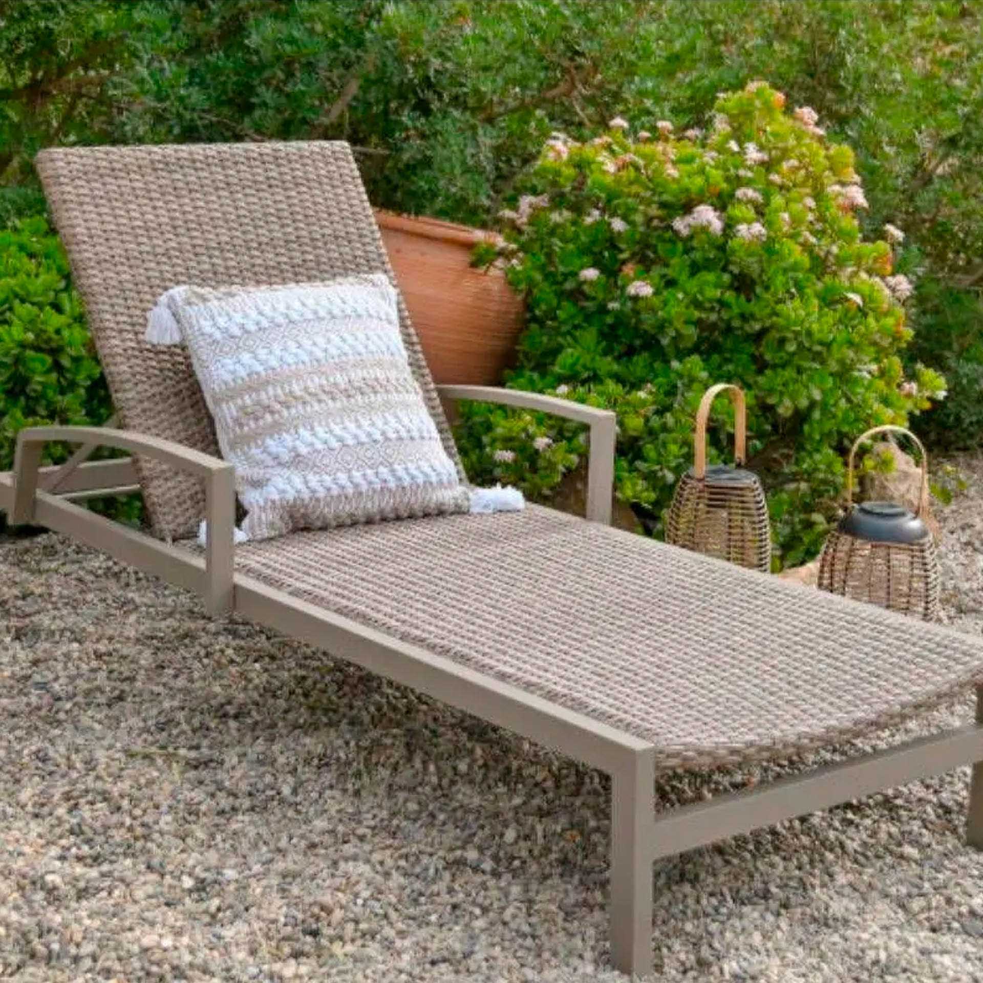 Espreguiçadeira Rattan / Alumínio 195X78X30cm