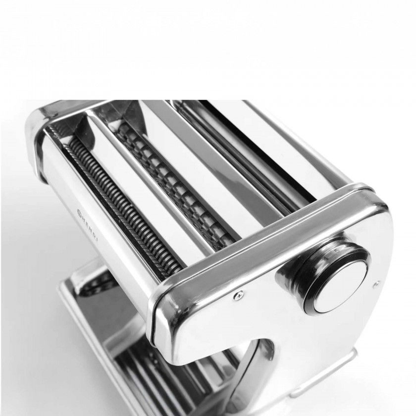 Mquina Massa Eltrica Inox 70W 230V 25.8X21.8X23cm