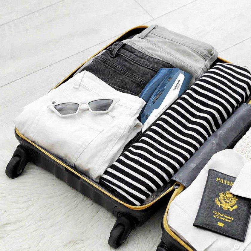 Ferro Engomar Portátil Taurus Easy Trip 1000W Ferro Engomar Portátil Taurus Easy Trip 1000W