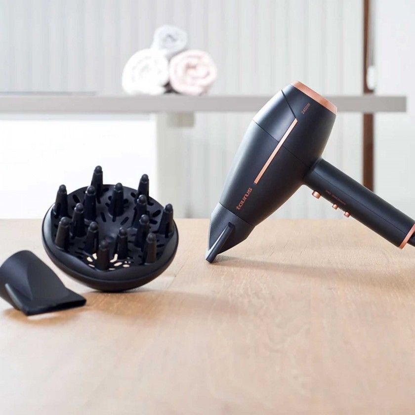 Secador Cabelo Taurus Shining Ionic 2400W     Secador Cabelo Taurus Shining Ionic 2400W