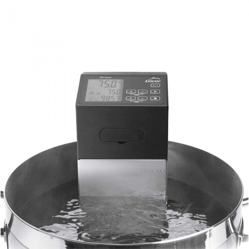 Cozedor Sous Vide Baixa Temperatura 1500w 14X14X33cm Cozedor Sous Vide Baixa Temperatura 1500w 14X14X33cm