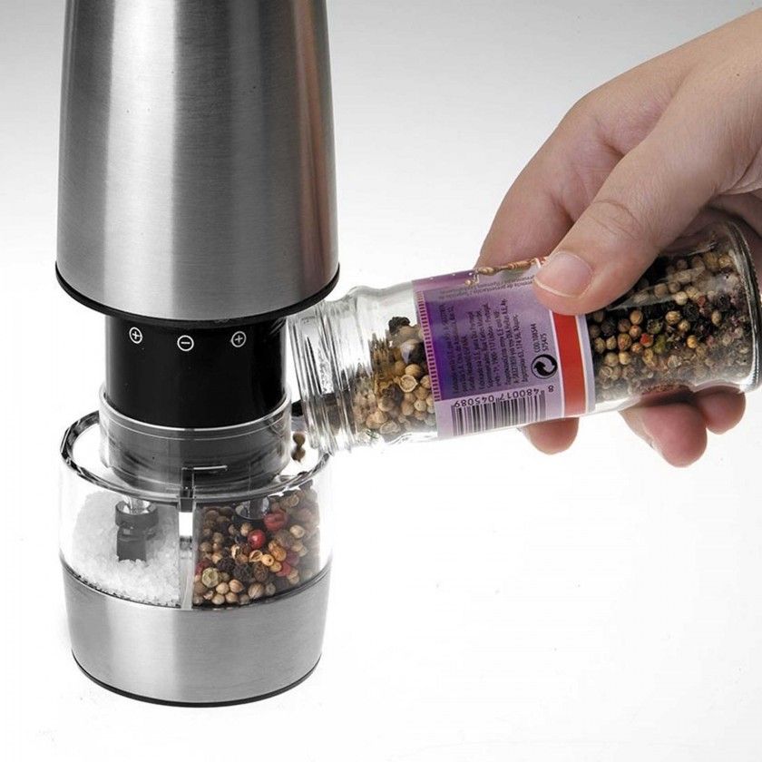 Moinho Inox Elétrico para Pimenta / Sal 7X18cm Moinho Inox Elétrico para Pimenta / Sal 7X18cm