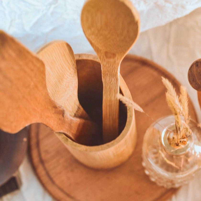 Conjunto 5 Colheres Cozinha Bambu com Suporte 30cm Conjunto 5 Colheres Cozinha Bambu com Suporte 30cm