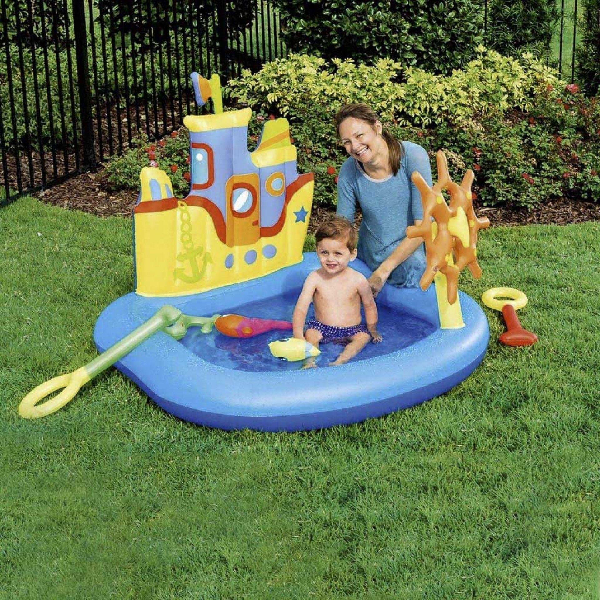 Piscina Infantil Barco com Acessórios 140X130X104CM