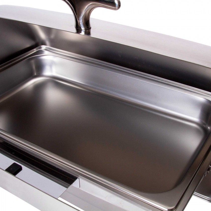 Chafing Dish Elétrico Inox Tampa Basculante 9L 63.5X44X43.5cm Chafing Dish Elétrico Inox Tampa Basculante 9L 63.5X44X43.5cm
