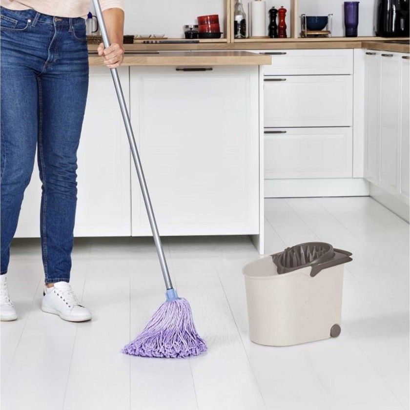 Balde Espremedor com Rodas Ecohome 12L / 25.5X38.2X28CM Balde Espremedor com Rodas Ecohome 12L / 25.5X38.2X28CM