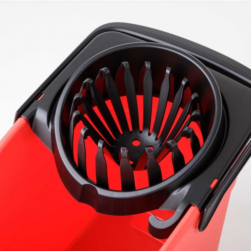 Balde com Espremedor Spider Vermelho 13L 26X41X33cm Balde com Espremedor Spider Vermelho 13L 26X41X33cm