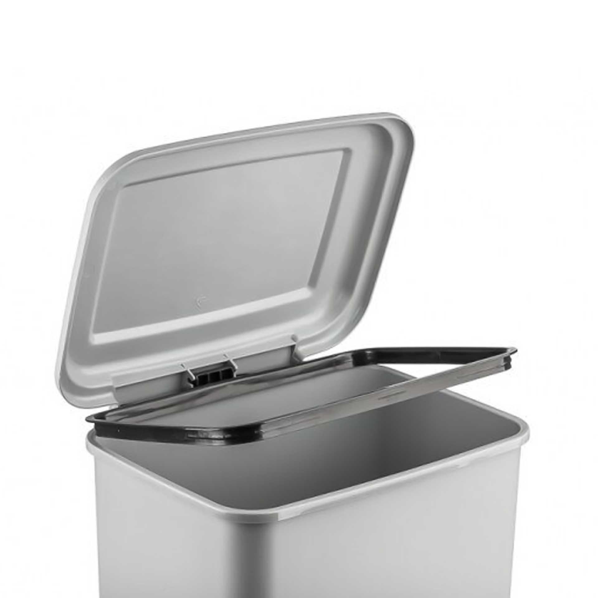 Balde com Pedal Branco 42L 64X35.7X30cm