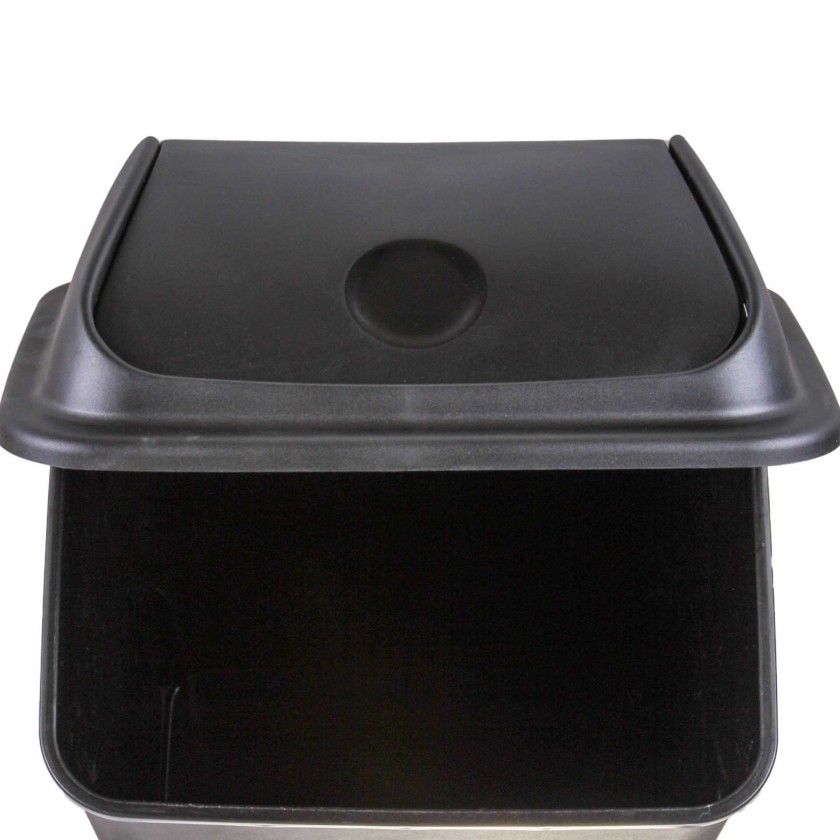 Balde com Tampa Basculante Preto 42l 65X36X30cm Balde com Tampa Basculante Preto 42l 65X36X30cm