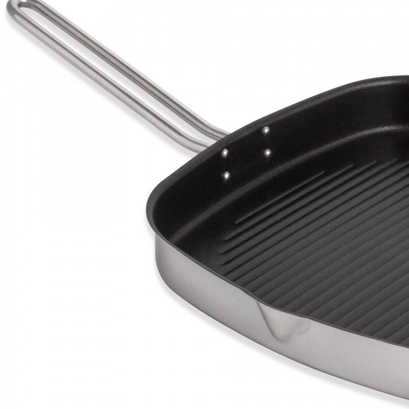 Grelhador Antiaderente Nautilus Quadrado 27X3.9cm Grelhador Antiaderente Nautilus Quadrado 27X3.9cm