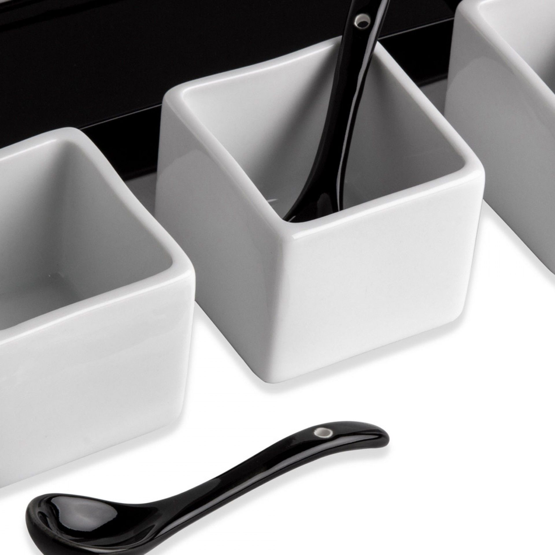 Base com 3 Taças + Colher Porcelana Ming Branco 5X5X4cm