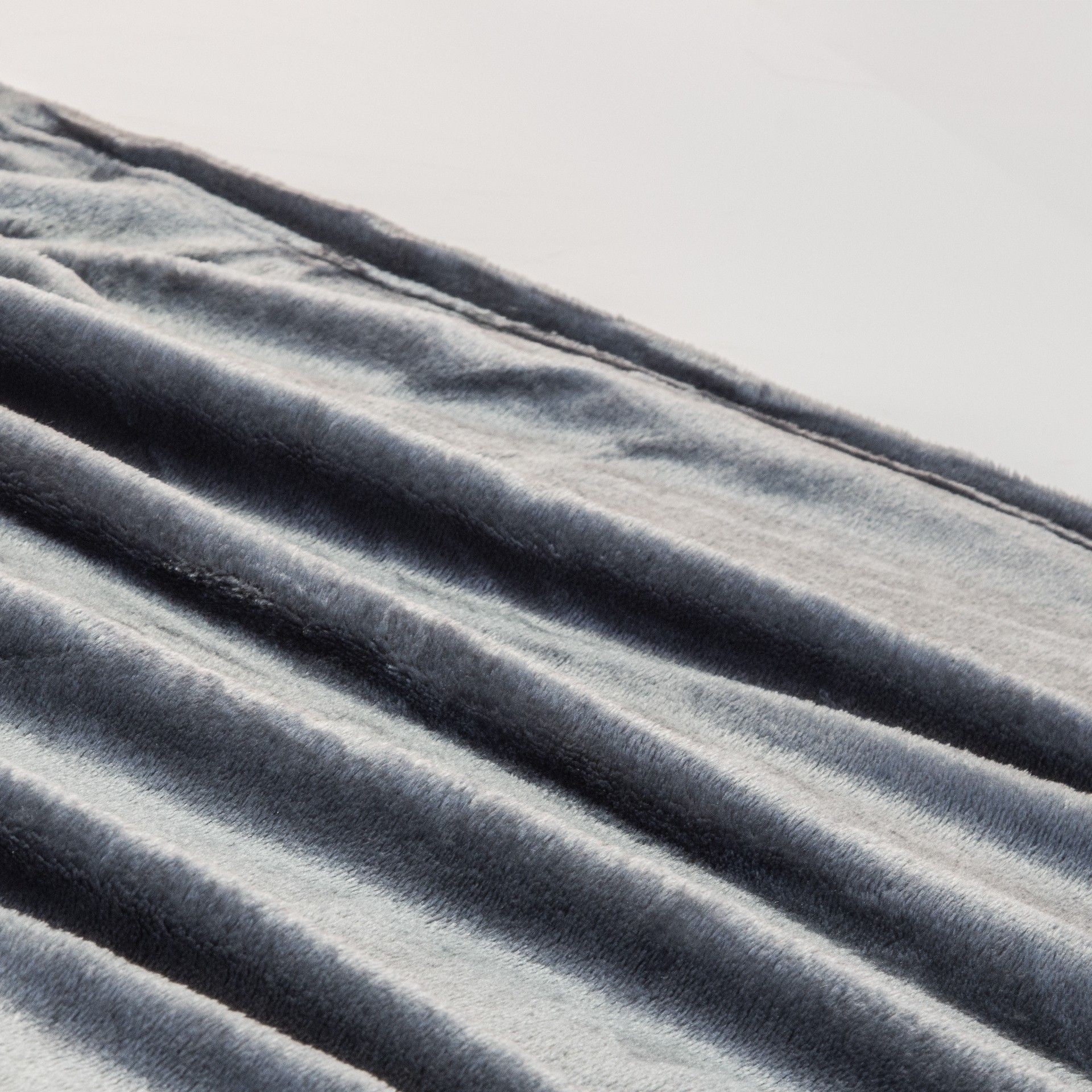 Manta Carla Antracite 130X160cm