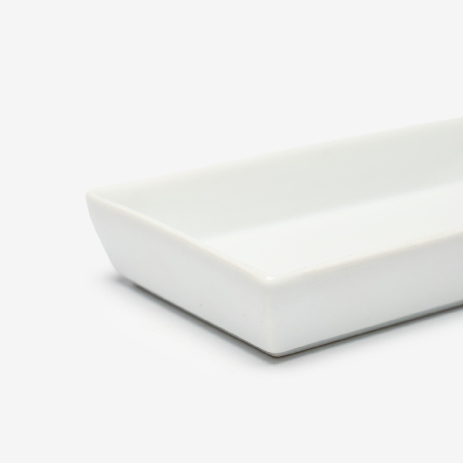 Travessa Porcelana Ming com Asa Branco