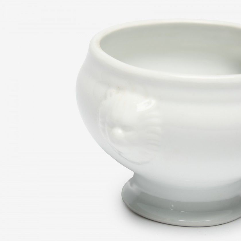 Taça Porcelana Leão Branco 44cl 11X9X9cm Taça Porcelana Leão Branco 44cl 11X9X9cm