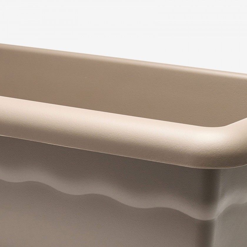 Floreira Terra Plástica Taupe 50X22cm Floreira Terra Plástica Taupe 50X22cm