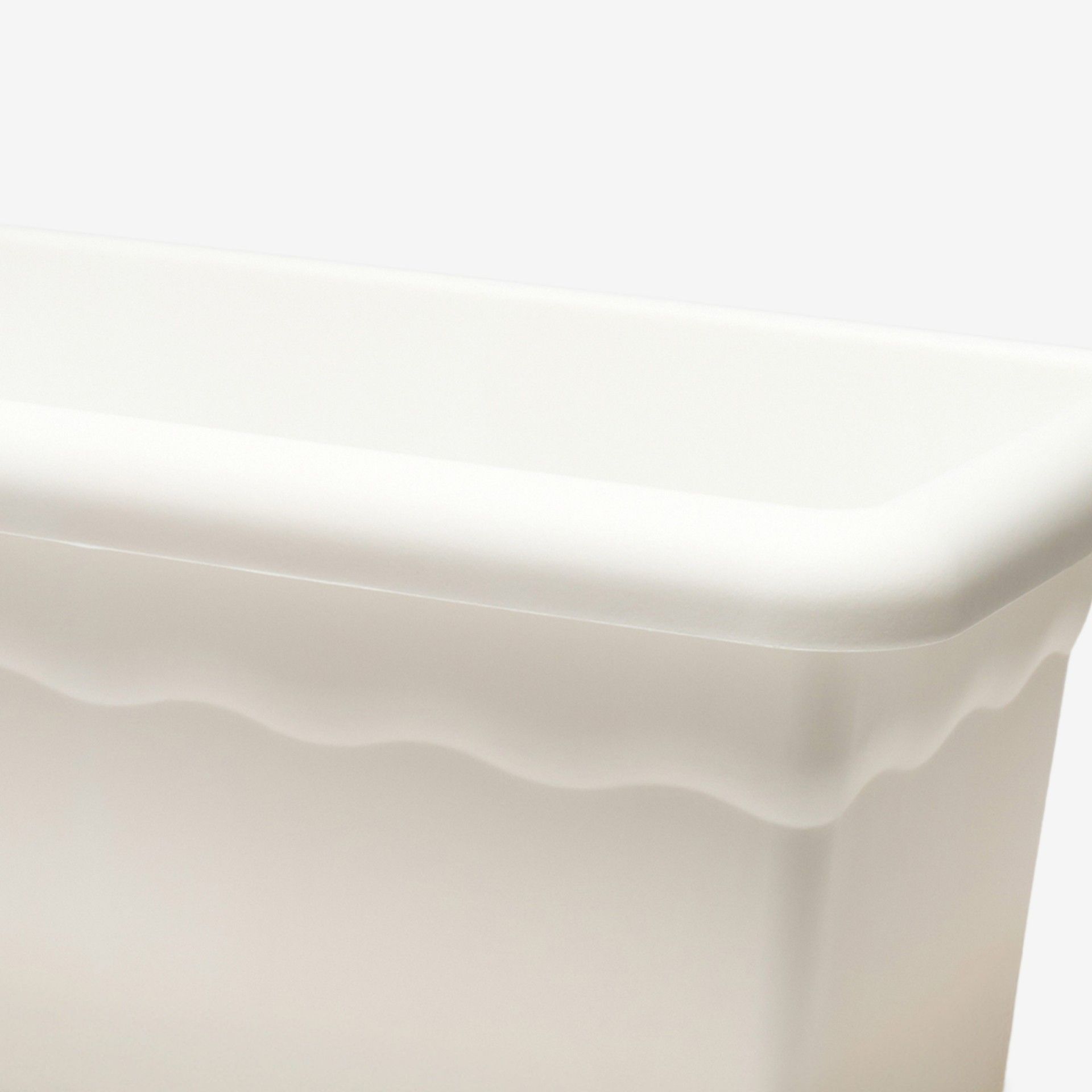 Floreira Terra Plástica Branco 60X26cm