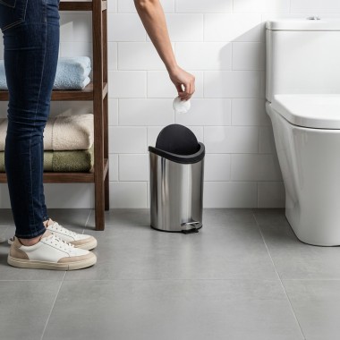 Balde WC com Tampa Basculante Standard Prateado 6L 19X28cm